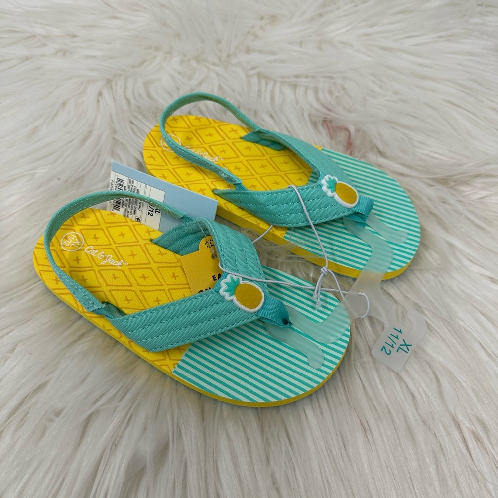 Cat & Jack toddler girls flip flops sandals